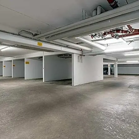Plaza Nord מלון